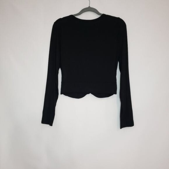 NWT Socialite Twist Front‎ Top in black - Picture 3 of 8